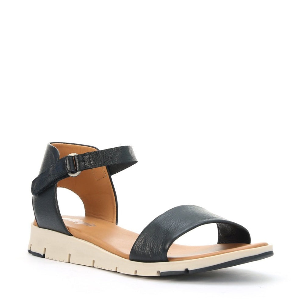 Effegie Aeria Leather Sandal