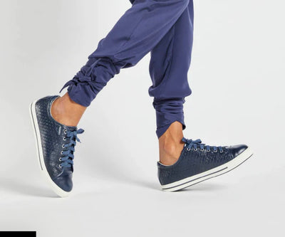 Frankie4 Nat 2 Navy Weave Leather Sneaker