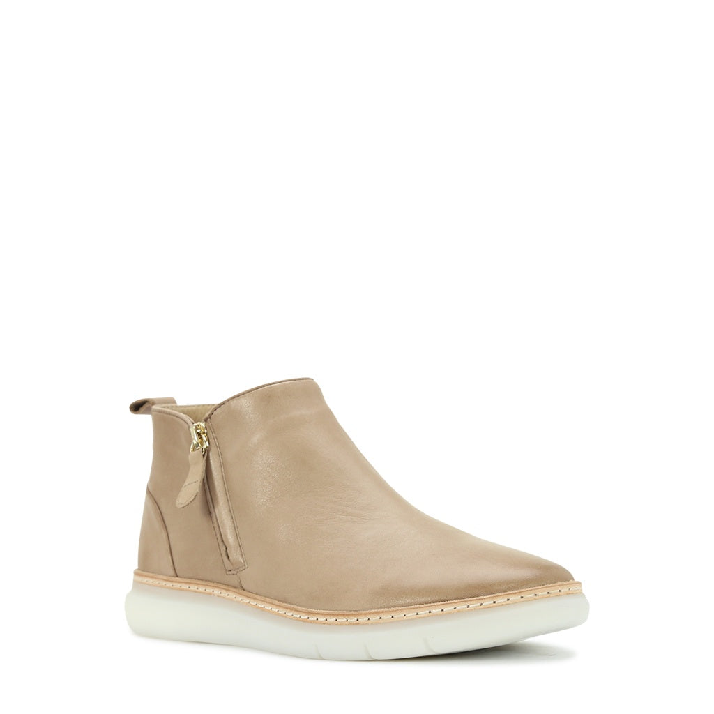 EOS Iconica Taupe Leather Boot