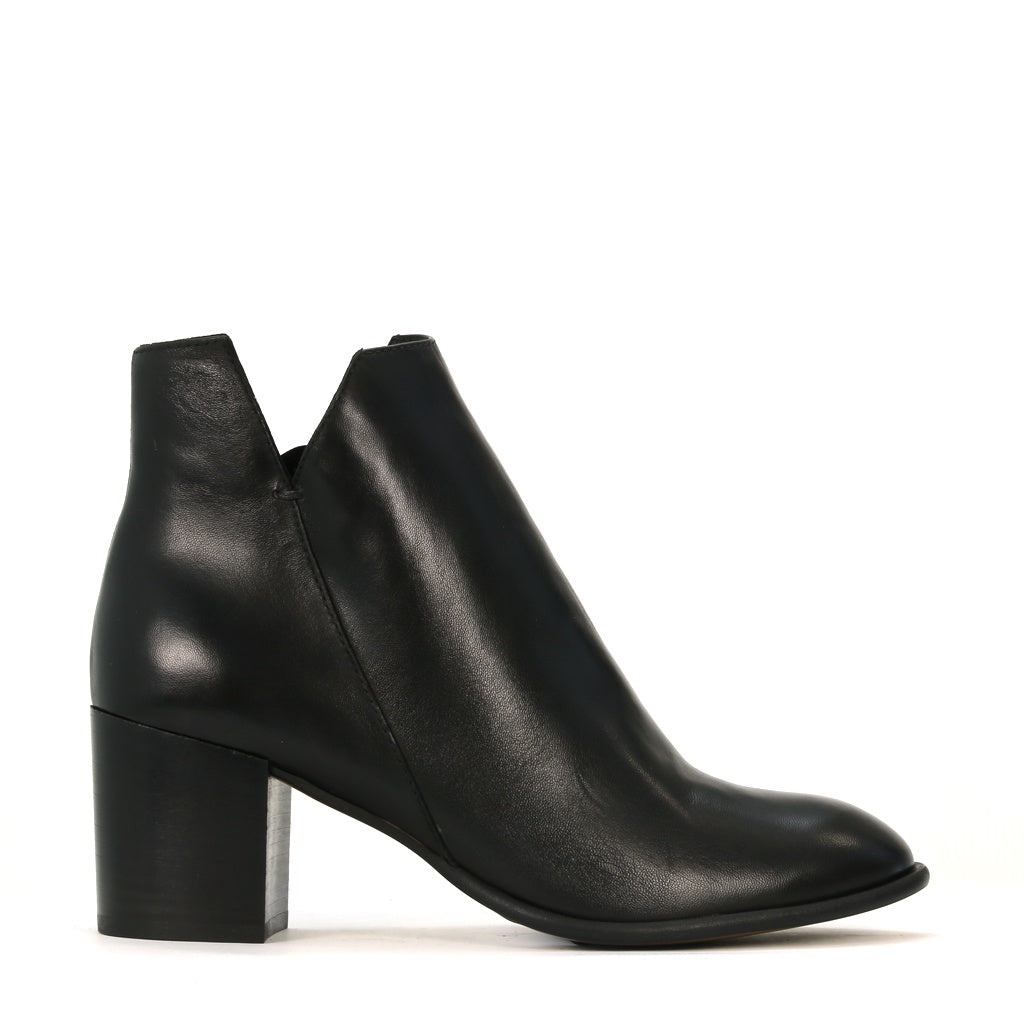 EOS Polly leather boot with heel